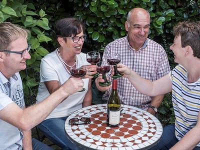 Bild 38 aus  Hellbachhof