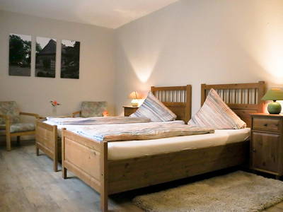 Bild 4 aus  Lütenshof