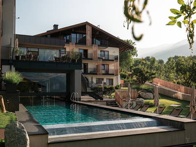 Bild 4 aus  Maraias Luxury Suites & Apartments