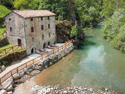 Bild 3 aus  Rancone Lodges