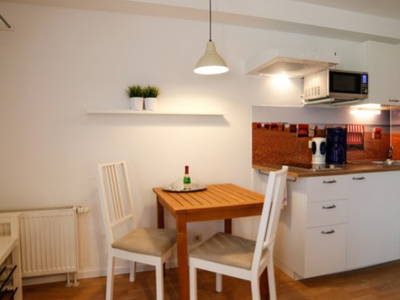 Essbereich mit Küchenzeile Terrassen- Apartment