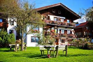 Gästehaus und Biohof Sonnenstatter aus Schliersee