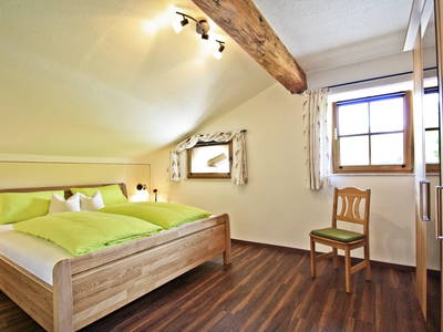 Schlafzimmer 1 Morg´n-Liacht