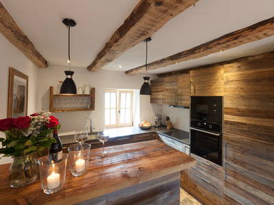 Bild 9 aus  Tiroler Bauernhaus ausgebaut zu einem exklusiven Chalet in den Kitzbüheler Alpen