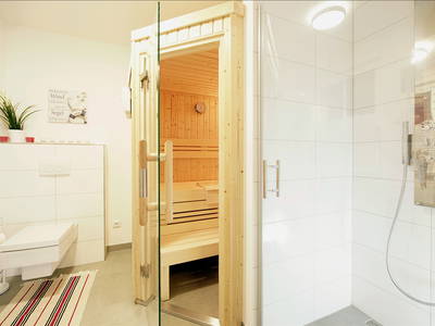 Sauna mit Dusche und WC