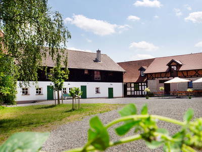 Bild 2 aus  Schlossgut - Franken