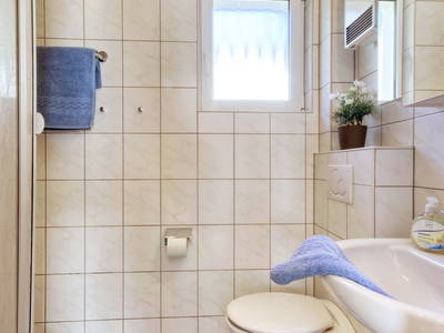 Beispiel Badezimmer Standard und Comfort Bungalows