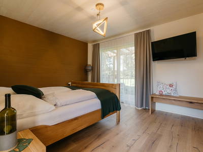 Bild 12 aus  Monschein Weingut Straden