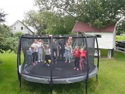 Unser gr0ßes Gartentrampolin