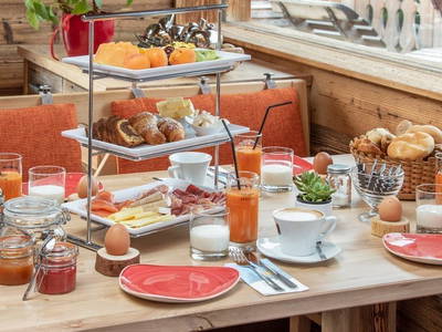 Bild 9 aus  Ban Rutzner (CIN Codex IT021011B5TZ9IFGUO)