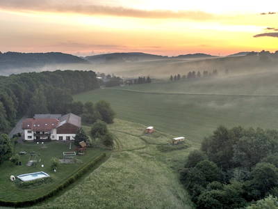 Sonnenaufgang über dem Ur Laub's Hof