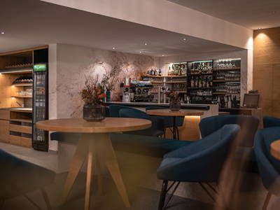 Bild 8 aus  Maraias Luxury Suites & Apartments