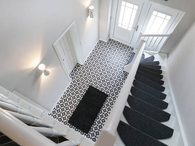 Blick von der Treppe in den Flur