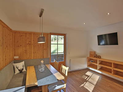 Bild 56 aus  Alpboden