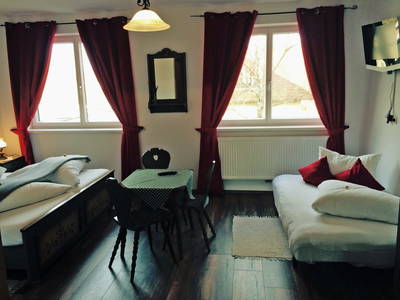 Bio Frühstückspension Marillenhof_3-Bettzimmer