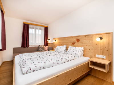 Bild 105 aus  Ausserraingut