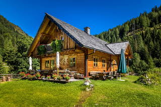 Schwarzenbichlalm aus Zederhaus
