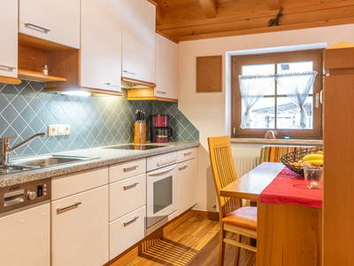 Bild 137 aus  Peilsteingut