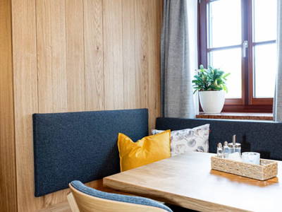 Bild 187 aus  Zehentnerhof