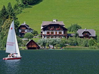 Ferienhof Obergasser & Pension Bergblick - Obergasserhof mit privatem Strand