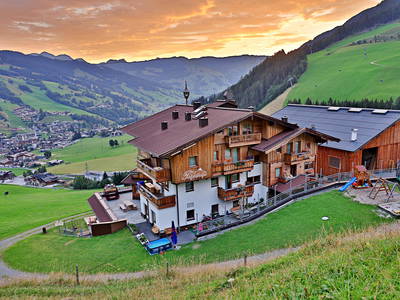 Bild 2 aus  Ferienwohnungen Perfeldhof