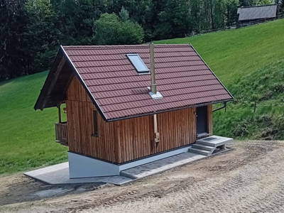 Bild 3 aus  Hütte am Bach