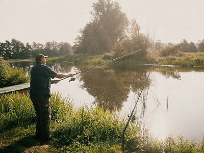 Mit 12km Fischwasserstrecke ist die Naab ein Angelparadies.
