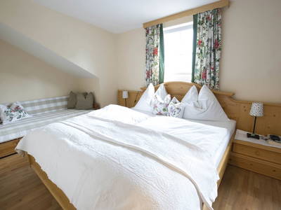 Bild 22 aus  Bonauerhof