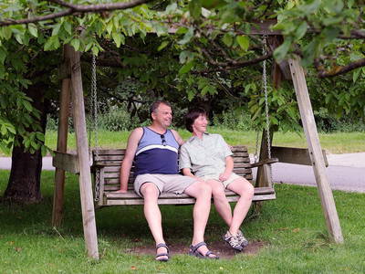 Schaukel unterm Walnussbaum