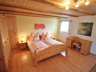 Bild 30 aus  Brandl Obstbauernhof 