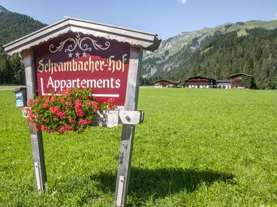 Bild 2 aus  Schrambacherhof