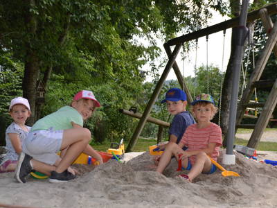 Bild 24 aus  Sternenhof