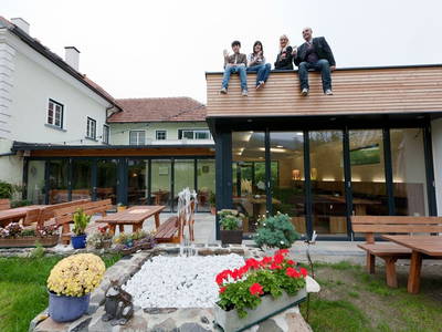 Bild 100 aus  Weingut STRAWANZER Donabaum