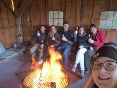 gemütliches Beisammensein am Lagerfeuer