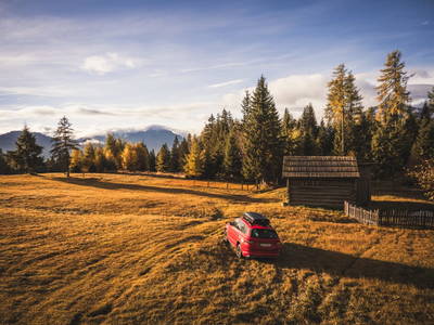 Genießen Sie die schönen Herbsttage um die Hütte 