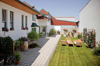 Weingut-Gästehaus Gangl Hildegard aus Illmitz