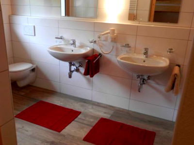 Badezimmer Familienzimmer