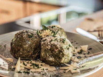 Bild 10 aus  Benglerwald Berg Chaletdorf