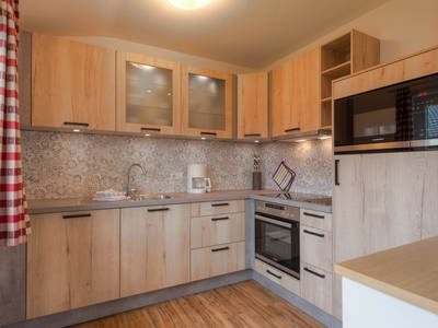 moderne Landhausküche im Komforthaus