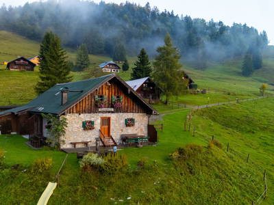 Bild 2 aus  Hauserhütte