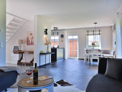 offener Wohn- und Essbereich