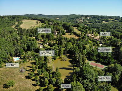 Lageplan unseres Hofes mit den einzelnen Ferienhäuser aus der Luft