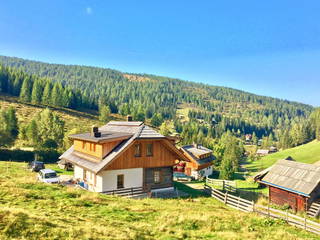 Ledererhütte aus Feld am See