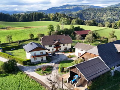 Bild 12 aus  Familienparadies Zeislerhof