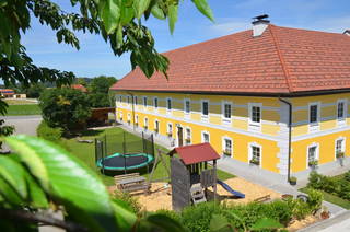 Lindenhof aus Haag