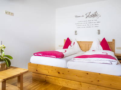 Bild 42 aus  Neuhaus