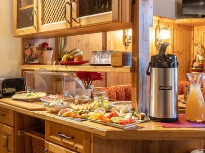 Bild 28 aus  Peilsteingut