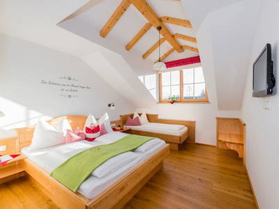 Bild 136 aus  Linharterhof Zimmer