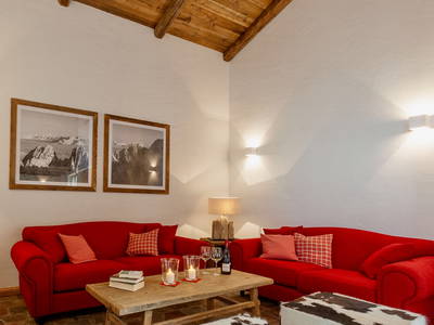 Bild 7 aus  Tiroler Bauernhaus ausgebaut zu einem exklusiven Chalet in den Kitzbüheler Alpen