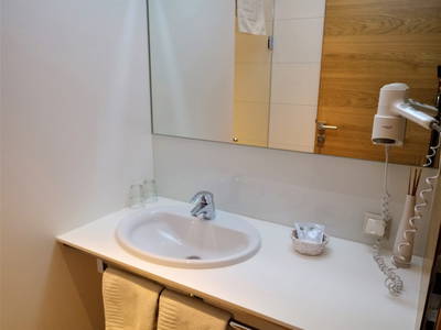 Eisenhuthaus Poysdorf - Badezimmer Kornfeld